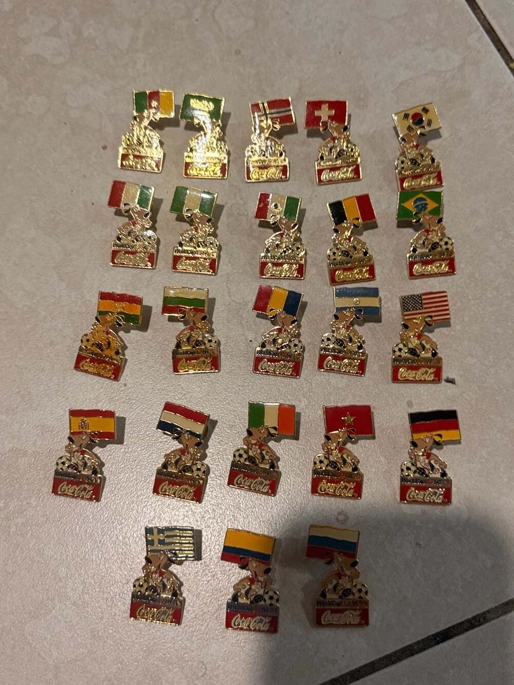 Vintage Coca-Cola 1994 FIFA World Cup USA Striker Mascot Flag Pin Collection - L